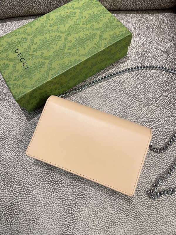 グッチ財布 レプリカ側面デザイン